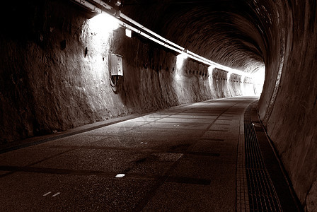 塞皮亚隧道石头棕褐色古董驾驶入口建筑学路线危险运输出口图片