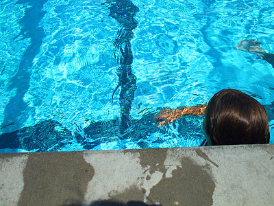 游泳者男生锻炼爱好漂浮女士水池竞赛游泳池娱乐运动图片
