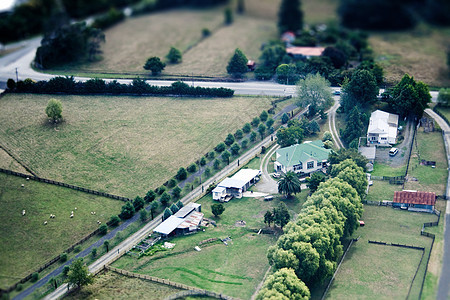 住房房屋别墅住宅道路小屋树木农村天线背景图片