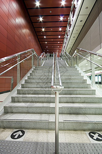 香港火车站的长楼梯乡村红色运输运动假期车站旅行民众男人金属图片