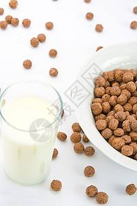 上午早餐早餐薄片奶制品玉米粮食玉米片白色谷物饮食食物陶瓷图片