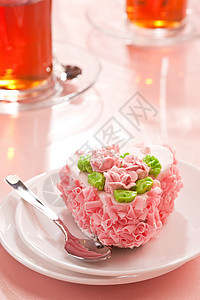 花边蛋糕玫瑰甜点食物奶油糕点粉色图片