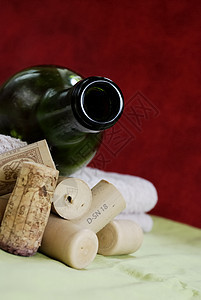 酒瓶酒精软木玻璃葡萄园图片
