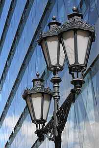 街灯黑色蓝色古董外观建筑学路灯天空灯笼城市历史图片