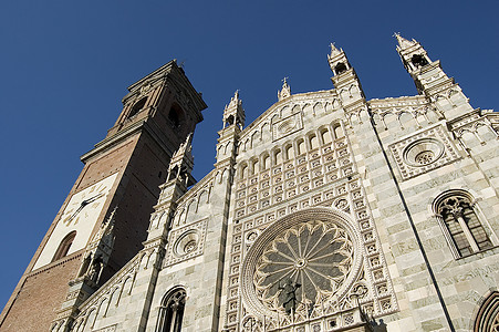 蒙萨的Duomo历史性女王中心历史圆顶宗教教会圣器收藏室教堂图片