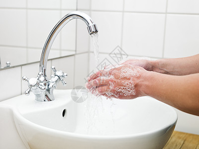 洗手人类肥皂水卫生生活方式身体飞溅浴室护理打扫液体图片