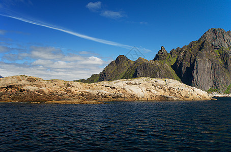 挪威洛弗顿群岛太阳石头蓝色地平线场景国家天空阳光峡湾假期图片