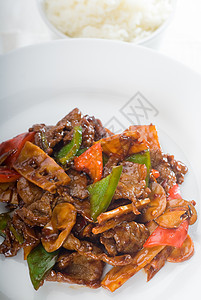 中国牛肉蔬菜和牛肉黑色午餐健康红色白色竹子洋葱营养美食绿色图片