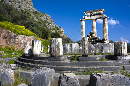 希腊德尔菲雅典娜普罗内亚寺庙历史性岩石建筑学遗产柱子历史游戏考古学建筑图片