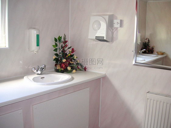 洗手间建筑学房间卫生粉色瓷砖花朵卫生间烘干机镜子肥皂图片
