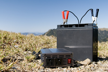 在户外的电池电气公用事业充值活力电缆释放插头收费工具适配器图片