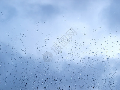 雨滴蓝色天空天气液体图片
