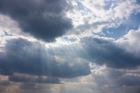 雷暴天空 太阳 背景天堂光束环境气象云景雷雨阳光蓝色天气天际图片