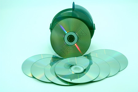 CD 框在 cds 堆叠前打开图片