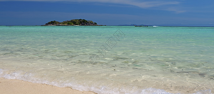 高利普天空海滩边缘蓝色海岸线海洋假期旅行游客风景图片