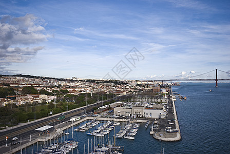 Tejo 泰州天空晴天旅行船舶蓝色纪念碑水手城市建筑物汽车图片