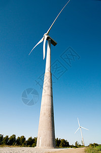 风车和蓝天空起伏涡轮机空气天气环境气氛蓝色阳光晴天自然图片