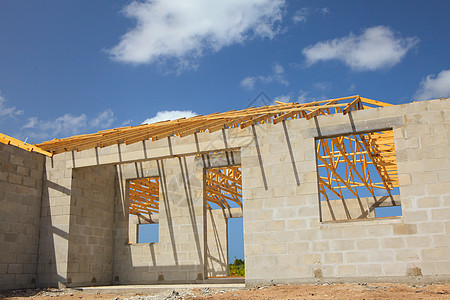 带木棍的水泥砖房投资构造住宅木头桁架住房建筑框架建设者财产图片