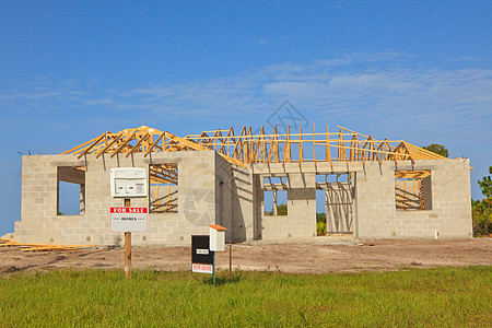 新建房屋建造框架投资水泥天空构造建设者木材木头建筑学桁架图片
