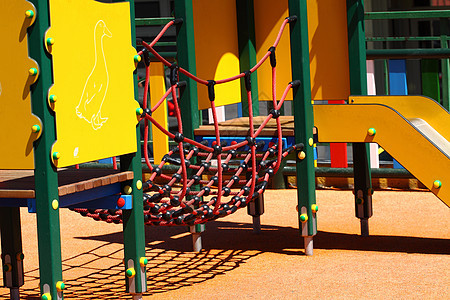 游戏场喜悦操场绳索孩子公园木头孩子们安全童年休会图片