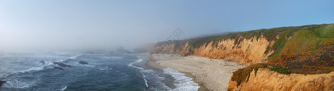 加利福尼亚海岸与烟雾横太平洋图片