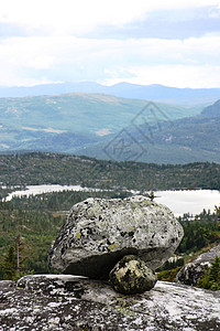 Hornsjen和Djupsjen与岩石的视野公园假期滑雪者峡谷页岩风景地标远足石英山脉图片