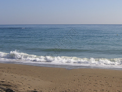 海滨海岸场景泡沫风景旅行假期地平线天空蓝色海岸线海洋图片