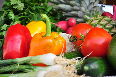 不同新鲜蔬菜种类繁多 明亮多样背景图片