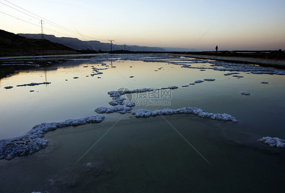 死海盐和水美丽太阳气候编队治愈日落地面化妆品全景矿物图片