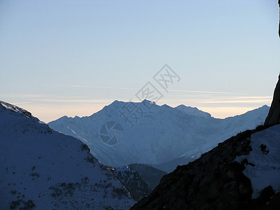 主要高加索山脊登山高山植被山丘解脱风景斜坡距离文件全景图片