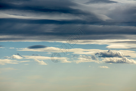 奇云环境天空天堂天蓝色季节积雨天气蓝色场景气氛图片
