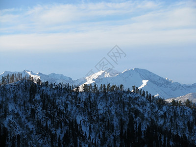 主要高加索山脊高山旅行天空斜坡全景登山植物群文件雪峰山丘图片