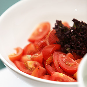 新鲜番茄沙拉午餐食物厨房宴会美食吃饭莴苣生菜庆典菜单图片