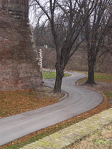 老城堡路扭曲路径背景