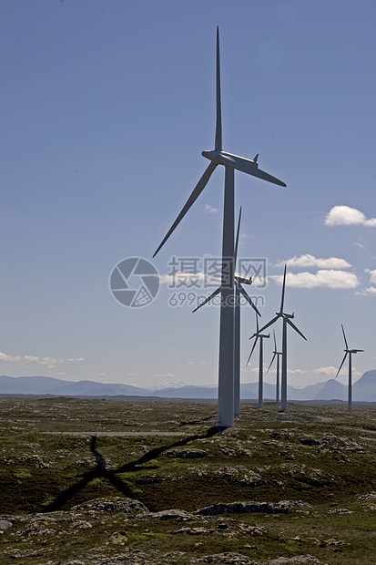 风力涡轮机沟通创新二氧化碳能源螺旋桨机器天空发电机风力机农业图片