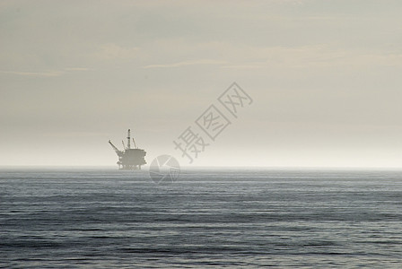 石油工业活力环境钻机平台海洋钻孔图片