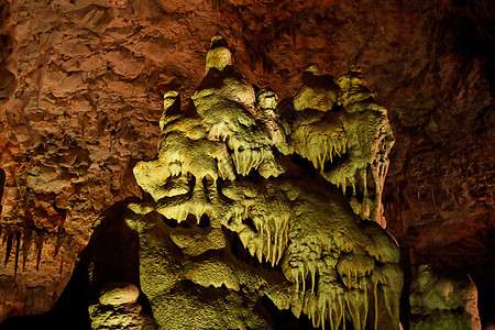 以色列索雷克洞穴奇怪的斯塔拉基岩形状图片