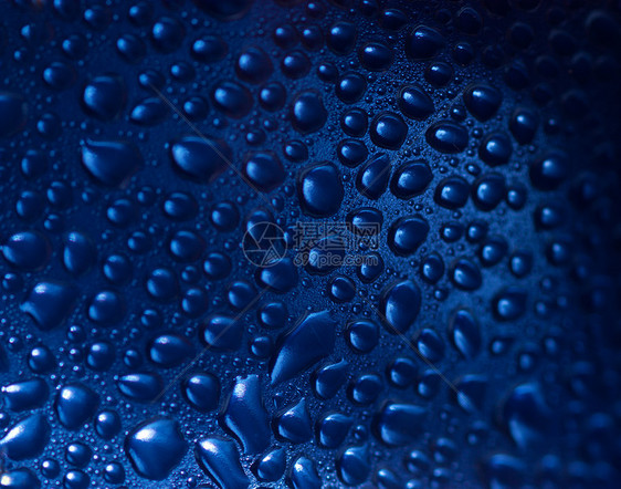 下滴宏观蓝色飞溅场景液体坡度气泡图片