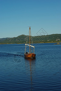 古代维京船的复制图片