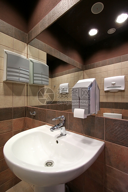 洗浴室龙头风格装饰洗手间卫生淋浴喷涂玻璃浴缸液体图片