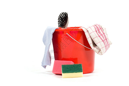 红色红桶 有清洁工具 在白色上隔离刷子海绵烘干菜肴打扫毛巾灰色家庭洗碗洗涤图片