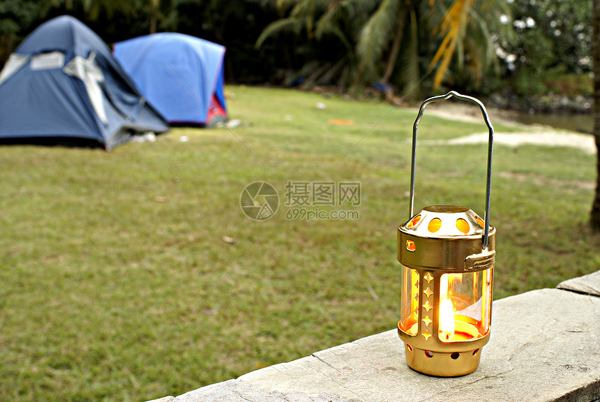 露营地小蜡烛灯热带帐篷照明火焰闲暇休闲营地启发性灯笼灯光图片