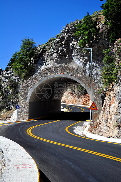 山山隧道旅行黄色隧道沥青岩石路线探索建造交通曲线图片