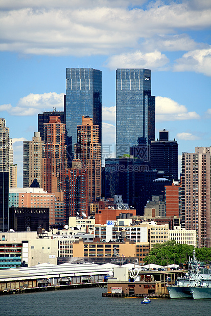 中城曼哈顿天线水路蓝色摩天大楼建筑城市港口晴天自由办公室建筑学图片