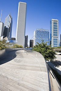 来自千年公园的芝加哥摩天大楼假期旅游名楼商务建筑学圆圈城市生活风景景观结构图片