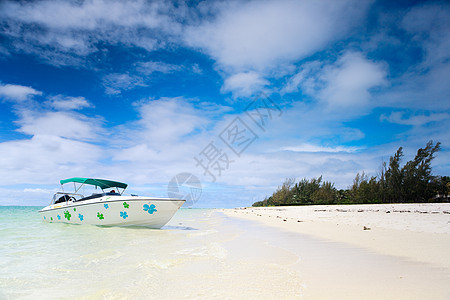 热带热带天堂海浪海洋情调海景蓝色晴天异国快艇海岸场景图片