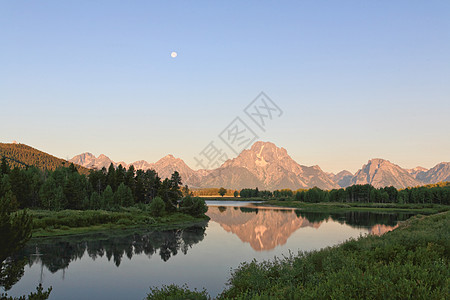 Grand Teton的Oxbow 弯弯曲蓝色旅游游客牛弓山脉旅行日出国家公园海浪图片