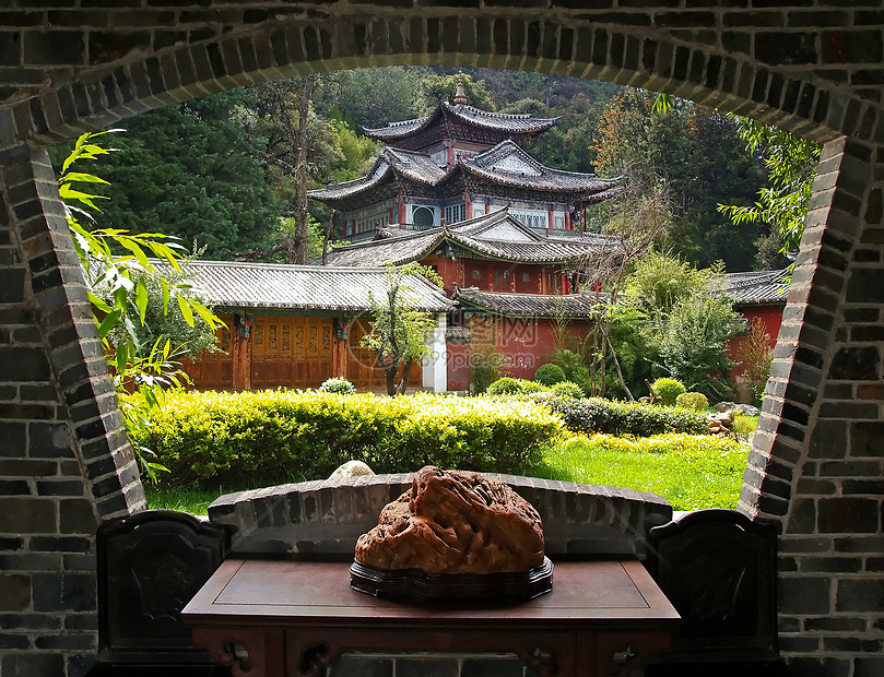 利江的风景房子土地椅子公园反射农场天空宝塔寺庙桌子图片