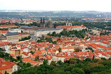 布拉格的空中观察石头国家首都游客教会旅行剧院城堡天线街道图片