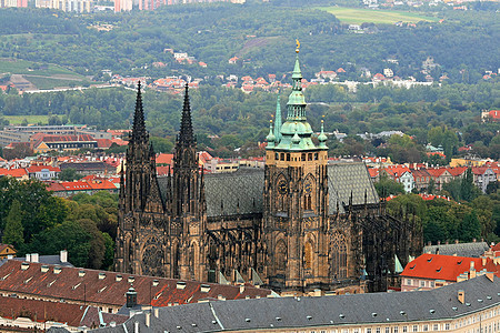 布拉格的空中观察教会城堡首都天线城市剧院历史国家街道石头图片